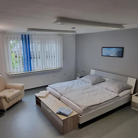 Apartment Hostel-ferienwohnung Am Schlosspark Bad Berleburg